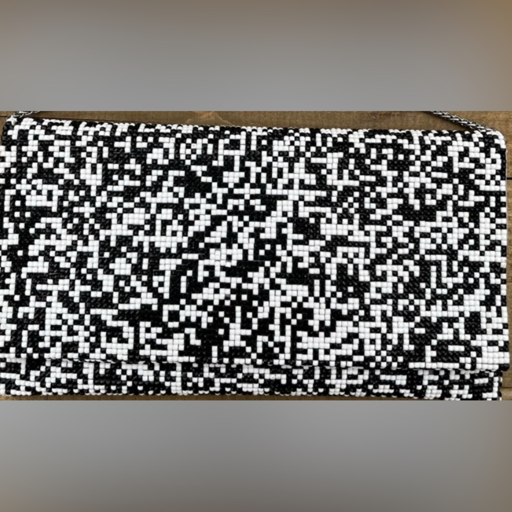 Sondra Roberts cut Crystal Black and White Beaded Clutch NWT